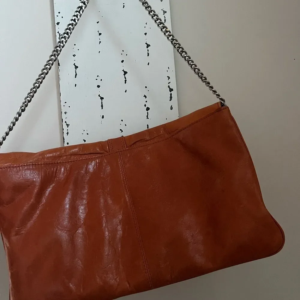 IRIS TYLER Elegant Tan Leather Shoulder Bag; measurements: 12x7 & 24 “ chain
